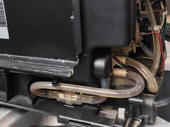 Čistenie DeLonghi Kávovarov - 5