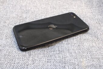 iPhone SE 2020 (2. generácie) 64GB plne funkčný - 5