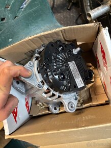 Alternátor Audi a4 b8 - 5