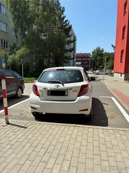 Toyota yaris 1.3 73kw 2013 - 5