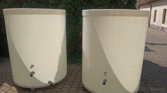 Plastové nádrže na víno - 5