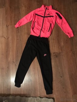 BALÍČEK DIEVČENSKÉHO OBLEČENIA - 5