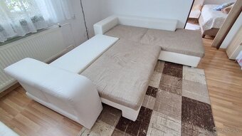Biela čalúnená sedačka - 5