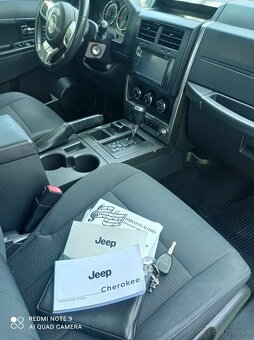 Jeep Cherokee Liberty Limited - 5