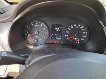 Kia stonic gold - 5