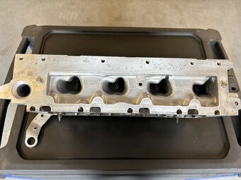 Skoda vw hlava valcov 1.6tdi - 5