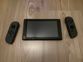 Konzola Nintendo Switch (v2) + hry na predaj - 5