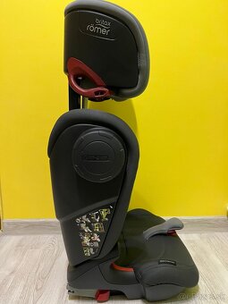 Autosedačka Kidfix III M Cosmos - 5