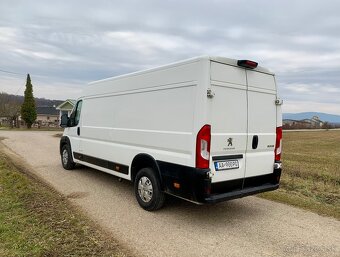Peugeot Boxer 2.0 HDi, pre 3 osoby - 5