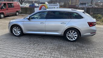 škoda superb 3 2.0tdi DGS6 110kw style - 5