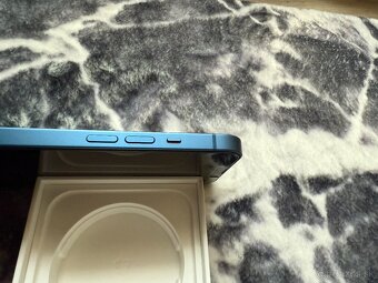 iPhone 13 128gb 89% bez skrabancov s prislusenstvom - 5