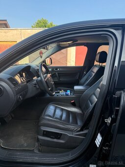 VW Touareg 3,0 TDi - 5