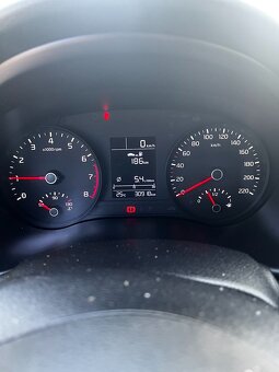 Predám Kia stonic 1.0 T-GDI červená metalíza - 5