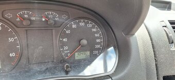 Volkswagen Polo 9N 1.2 6V - 5