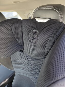 Predám detskú sedačku do auta Cybex Platinum Solution i-Fix - 5