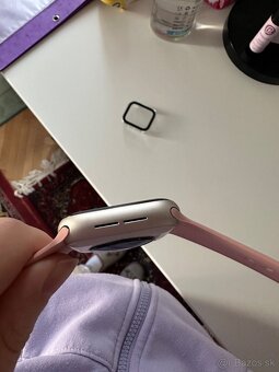 Predám Apple Watch SE 2024 40mm - 5