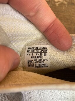 Tenisky / Boty Adidas Yeezy , vel.37 - 5