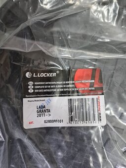 Predám gumové koberce - komplet sety - 5