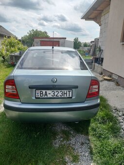Škoda octavia 1,6 benzin - 5