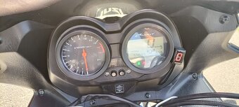 Suzuki Bandit GSF650S - 5