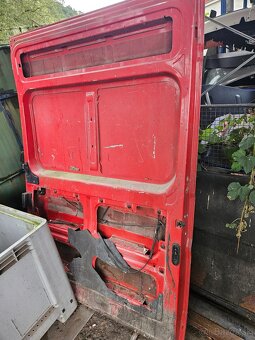 Ducato r. 2008 posuvné a PZ dvere, masku predám. - 5