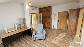 Prenájom troch kancelárií, 87 m², Farská 10, Nitra - 5