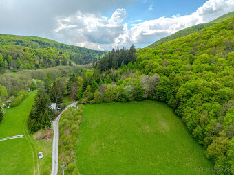 IBA U NÁS väčší stavebný pozemok nad Belušskými Slatinami - 5