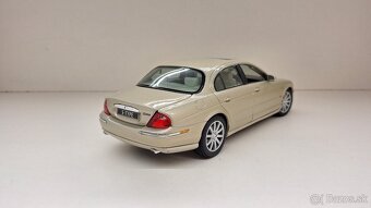 1:18 JAGUAR S-TYPE - 5