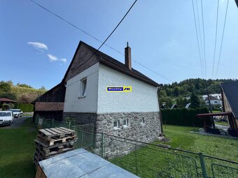 Chalupa rodinný dom v krásnom prostredí obce Turček - 5