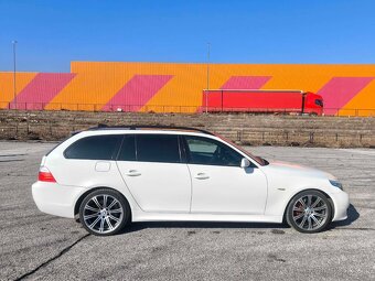 Predám BMW e61 525d touring - 5