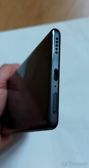honor 70 5G,,vyborny stav,,8/256 GB,,vykonny fotomobil - 5