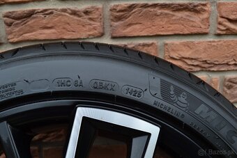 5x114,3 R17 Letna sada Original Toyota Corolla + 225/45 R17 - 5