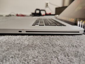 MacBook Pro (15-palcový, koniec roka 2008) - 5