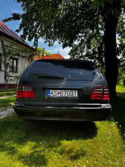 Predám Mercedes Benz E200 - 5