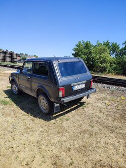 Lada Niva - 5