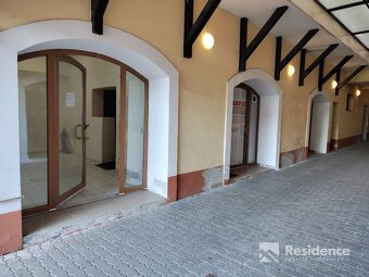 Obchodný priestor na prenájom priamo v centre LM - 5