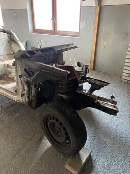 Bmw e30 karoséria/diely - 5