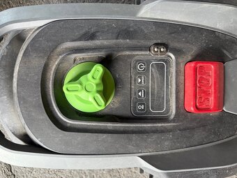 Robotická kosačka LUX-Tools A-RMR-300-24 - 5