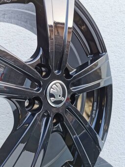 Škoda Octavia alu disky Diewe Black 5x112 R17 - 5