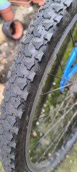 "trek alpha aluminum 3 series"
- 5