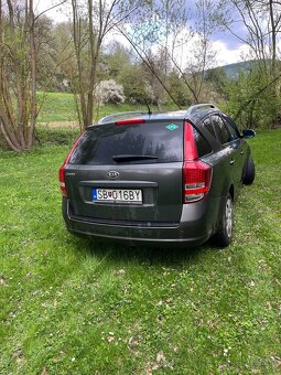 Kia Ceed kombi 1.6 benzín LPG r.v.: 2012 - 5