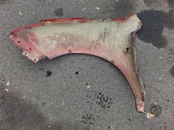 Škoda Fabia 1 blatnik - 5