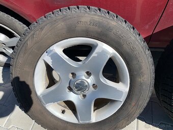 Hlinikove kolesa VW 5x130  + zimné pneu 235/65 R17 - 5