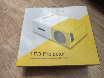 LED projektor nový na usb - 5