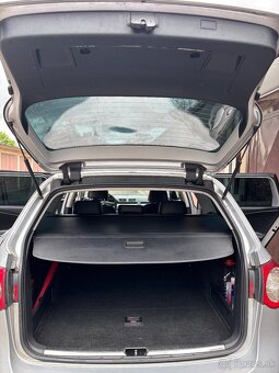 Predám Volkswagen Passat B6 2.0 TDi 4motion - 5
