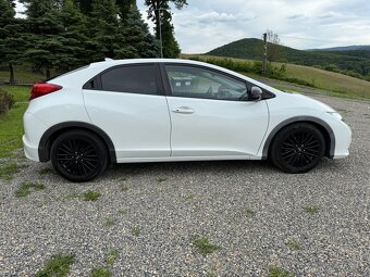 Predám Honda Civic 1.8 i-VTEC Executive 2013, 104 kW - 5