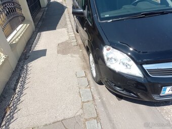 Predám Opel Zafira 1.9.diesel 110kw r.v.2009 - 5