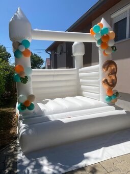 Skakací hrad biely & Bubble House -PRENÁJOM - 5