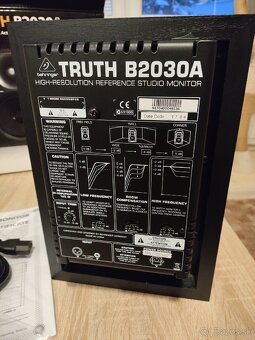 Behringer B2030A Truth - 5