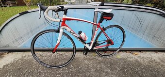 Predám cestný bicykel Specialized,takmer nový - 5